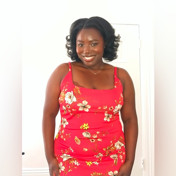 Vivid Red Square Neck Floral Ruffle Dress with Accent Yellow Flowers size XL - Picture 4 of 9